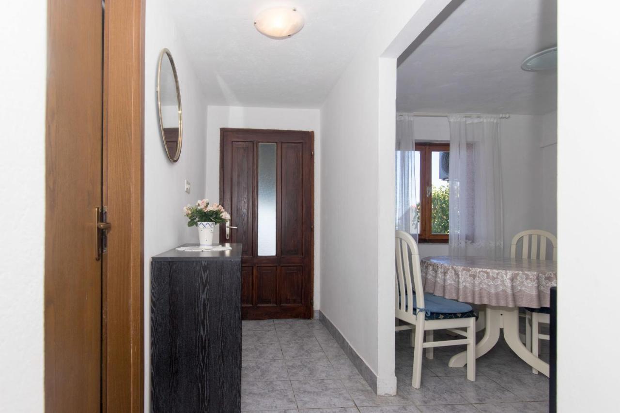 Apartments Jaksa Вис Экстерьер фото