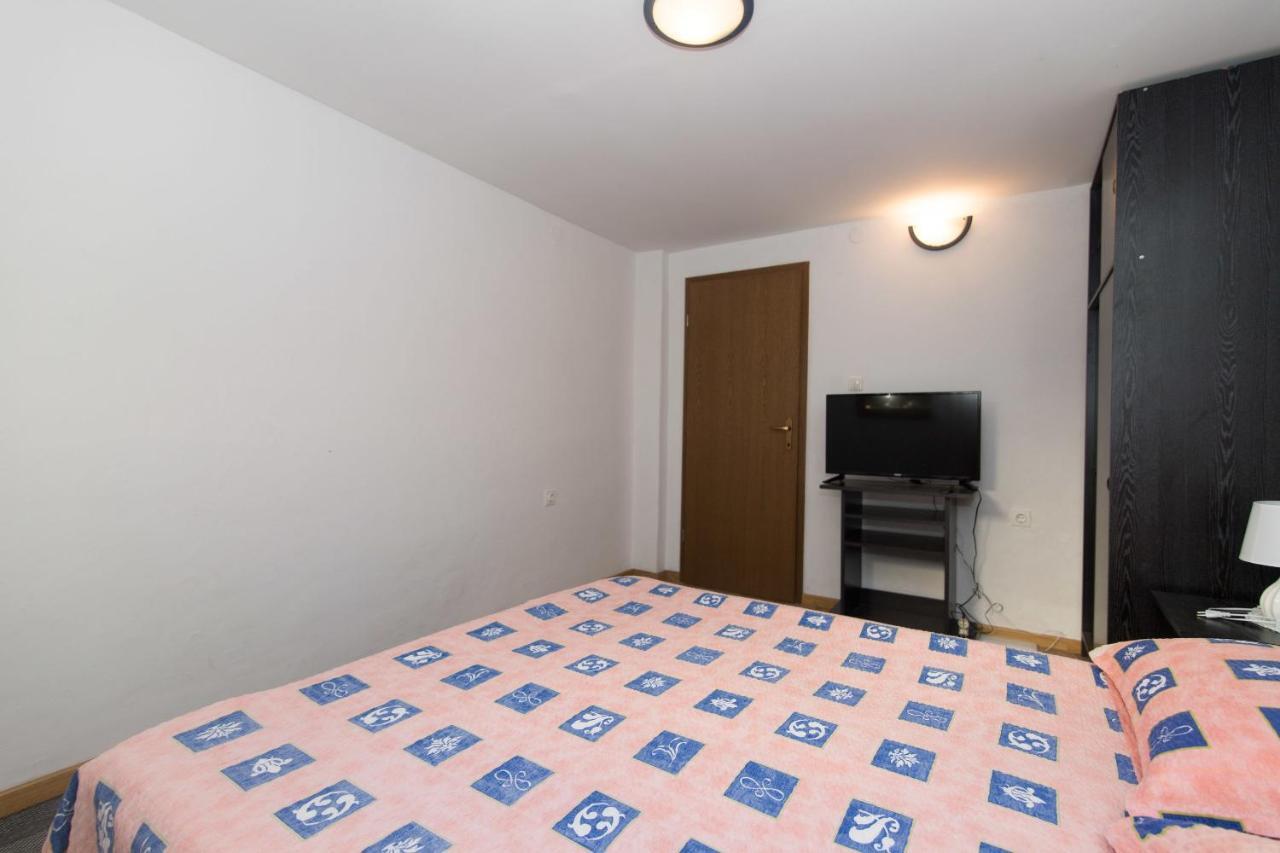 Apartments Jaksa Вис Экстерьер фото